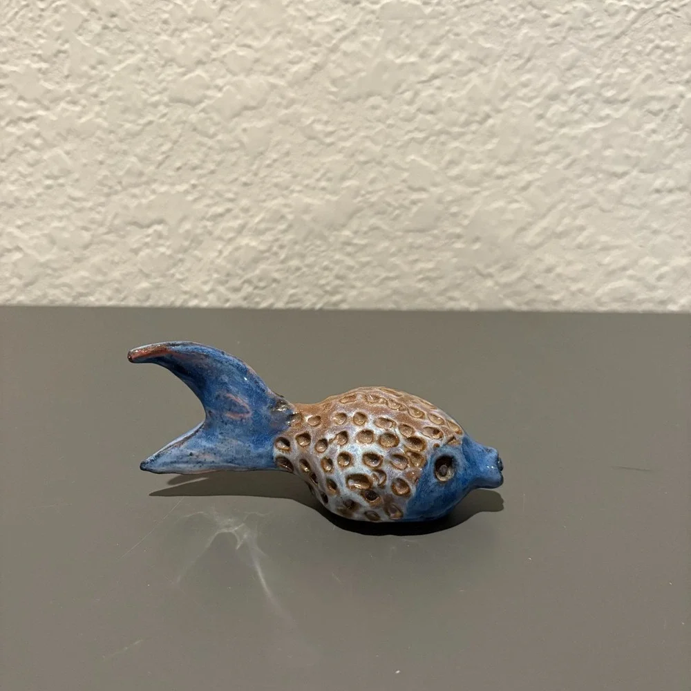 Vtg Barbados Ceramic Puffer Fish Figurine Blue Brown Textured Folk Art